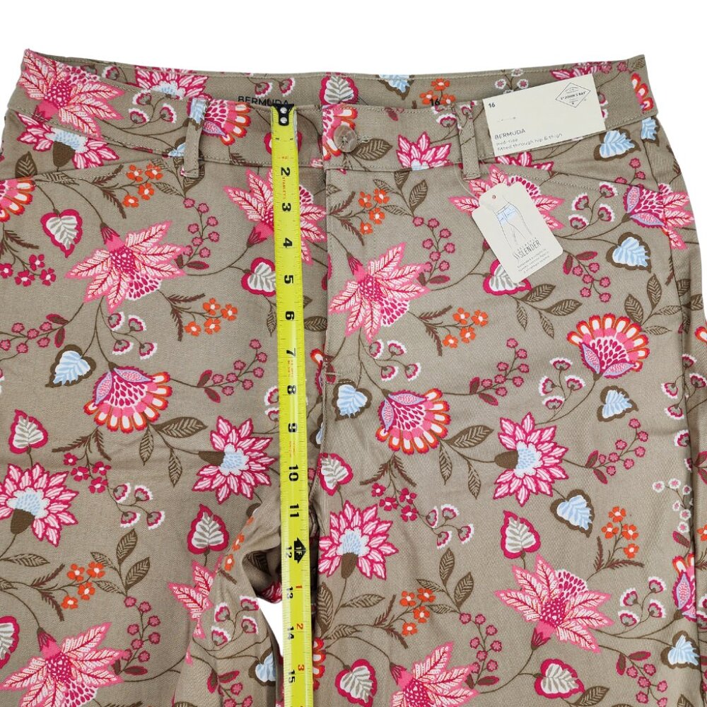 New St Johns Bay Womens 16 36x11 Mid Rise Floral Secretly Slender Bermuda Shorts - Picture 13 of 15